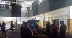 Satgas Preventif OMB Kapuas Polda Kalbar Kawal Pengiriman Surat Suara Susulan