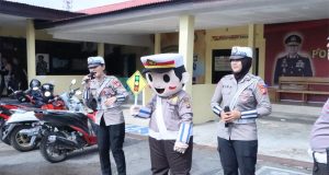 Operasi Keselamatan Kapuas 2024, Satlantas Polres Ketapang Kenalkan Peraturan Lalu Lintas Kepada Anak Usia Dini