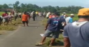 Sambut Bulan Suci Ramadhan, Pemerintah Pekon Banjar Agung Udik Ajak Warganya Melaksanakan Kegiatan Gotong-Royong