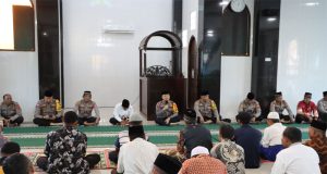 Safari Ramadhan, Kapolres Ketapang Kunjungi Masjid Baiturrahman