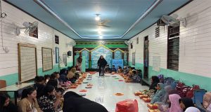 Tiara Manajemen Cafe Mahkota dan KNH Gelar Ramadhan Berbagi di Ponpes Tarbiyatul Athfal Kalibobo