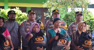 Kapolres Demak Salurkan Bantuan Untuk Warga Terdampak Banjir