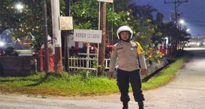 Polsek Ngabang dan Satuan Lalu Lintas Polres Landak lakukan Patroli Bersama Untuk Tindak Tegas Perang Sarung