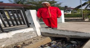 Kelurahan Laksamana Gelar Gotong Royong Rutin di Kampung Wisata Pesisir