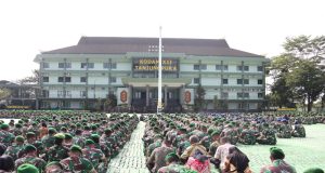 Hindari Pelanggaran Sekecil Apapun, Kapoksahli Pangdam XII/Tpr Berangkatkan Personel Cuti Bersama