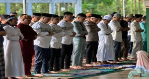 Sholat Idul Fitri 1445 H Bersama Kapolres Kepulauan Talaud di Mesjid Jabal Rahmah Melonguane