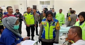 Kapolresta Bukittinggi Jenguk Korban Kecelakaan Bus ALS di RSAM Bukittinggi