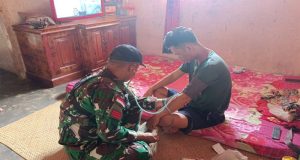 Satgas Pamtas RI- Mly Yonarmed 16/TK Berikan Pelayanan Kesehatan “Door to Door” Kepada Masyarakat Perbatasan