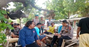 Kapolsek Kawasan Pelabuhan Gilimanuk Bertatap Muka dengan Kelompok Nelayan Lewat Program Jum’at Curhat