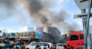 Kebakaran Hanguskan 7 Toko dan 1 Rumah di Padang Pariaman