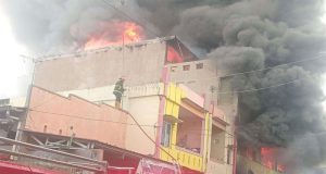 Kebakaran Hebat di Pasar Raya Padang