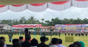 Jadi Inspektur Upacara,Sekda Kab Sanggau Buka TNI Manunggal Masuk Desa Ke-120 Kodim 1204 / Sanggau