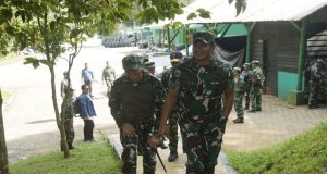 Jelang Penugasan, Pangdam Tanjungpura Periksa Kesiapan Operasi Satgas Yonif 641/Bru