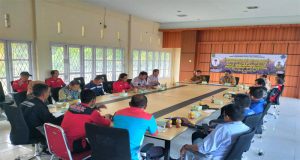 Dalam Rangka Memperingati May Day 2024 DPMTK Kota Singkawang Bagikan Sembako Kepada Pengurus Serikat Buruh/Serikat Pekerja Se-Kota Singkawang