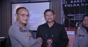 Kapolda Kalbar Berikan Apresiasi Kepada Satker Polda dan Polres Jajaran yang Telah Aktif dan Berkinerja Baik di Bidang Kehumasan