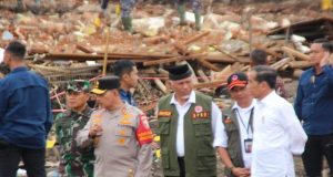 Bekerja Tidak Pernah Lelah Siang Malam, Gubernur Sumbar Berjibaku Mengurus Bencana