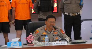 2 Pelaku Jual Emas Palsu Ditangkap, Kapolres Sintang : Uangnya Untuk Main Judi Online