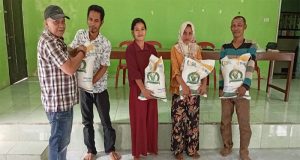Pekon Neglasari Melaksanakan Pembagian Bantuan Pangan Beras Nasional