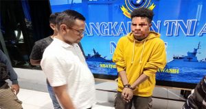 Setelah Diamankan, Lanal Nabire Serahkan Diduga Pemilik Beserta Barang Bukti Ganja Ke Pihak Polres Nabire