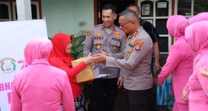 Dalam Rangka HUT Bhayangkara ke-78, Polres Beltim Jalin Tali Asih kepada Purnawirawan Dan Warakawuri