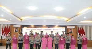 Kapolda Sulut Pimpin Sertijab Direktur Samapta dan 5 Kapolres