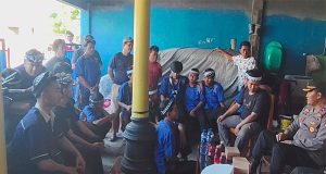 Jumat Curhat: Polres Jembrana Kapolsek Gilimanuk Bersama Kelompok Kesenian di Lingkungan Penginuman