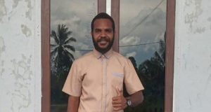 Terima SK Partai Buruh Pusat, Septi Meidodga Resmi Sebagai Ketua Pengurus Exco Kabupaten Manokwari