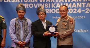 Polda Kalbar Apresiasi Atas Dilantiknya Ketua Dan Perangkat Persatuan Wartawan Indonesia Provinsi Kalbar Yang Baru Oleh Ketua Umum PWI Pusat