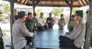 Kapolsek Kawasan Pelabuhan Gilimanuk Gelar Program Jumat Curhat Sekaligus Temu Warga