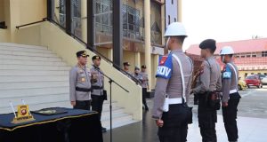 Kapolresta Pontianak Pimpin Upacara PTDH Personil yang Melakukan Pelanggaran Kode Etik Polri