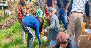 Warga Kota Batu Adakan Kegiatan Bhakti Bumi, Bersihkan Sungai, Reboisasi Dan Pelepasan Ikan