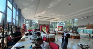 Kepedulian Terhadap Masyarakat, UBP Saguling Salurkan Bantuan Peringatan HUT RI ke 79