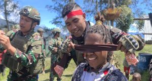 Ksatria Buaya Putih Berikan Kebahagiaan Bagi Masyarakat Pedalaman Papua