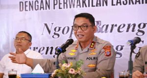 Kapolda DIY dan Laskar Parpol Duduk Bersama “Ngopi Bareng Polisi, Bareng- Bareng Golek Solusi”