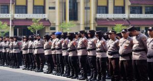 Personel Polda Kalbar laksanakan Apel Kesiapsiagaan Power On Hand Kapolda dalam rangka tahapan Pilkada 2024