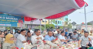 Kegiatan Penjualan Sembako Murah dan Kunjungan PJ. Gubernur Provinsi DKI Jakarta Rusun Rorotan Cilincing Jakarta Utara