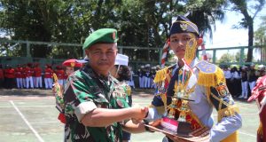 Meriahkan HUT TNI ke-79, Kodim 1202/Singkawang Gelar Lomba PBB Piala PANGLIMA TNI Tingkat SMA dan SMP Sederajat