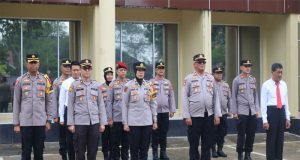 Kapolresta Pontianak Pimpin Apel Pagi Personel, Berikan Arahan Pelaksanaan Operasi Mantap Praja Kapuas 2024