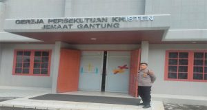 Personel Polsek Gantung Lakukan Patroli Rutin Di Gereja Se-Kec. Gantung