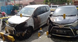 Kantor Redaksi Jubi dilempari bom molotov, 2 mobil terbakar