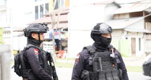 Hadapi Tantangan Kampanye, Satgas Mantap Praja Kapuas Laksanakan Siaga Pengawalan Paslon Cagub/Cawagub