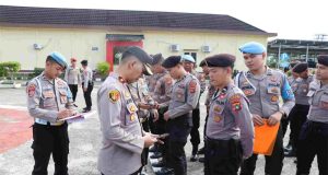 AKBP Indra Feri Dalimunthe, SH., SIK., MH., Dadakan Cek HP Anggota Saat Apel Jam Pimpinan