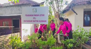 Kapolsek Kawasan Pelabuhan Gilimanuk Hadiri Upacara Pernikahan Putra Pensiunan Polisi: Bukti Kepedulian Terhadap Masyarakat