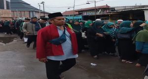 Ratusan Jamaah majlis ta’lim riyadul jannah cipeundeuy kec. Padalarang Nyatakan Dukungan untuk Calon Bupati yang akrab di sapa EDUN (Edi Rusyandi dan Unjang Asari)