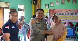 Ratusan Warga Desa Tanjung Manfaatkan Layanan Kesehatan Gratis dari Polres Sekadau