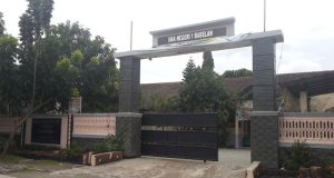 Orang Tua Murid Desak Kadisdik Jawa Barat Copot Kepala Sekolah SMAN 1 Babelan, Dugaan Pungutan Liar Mengemuka