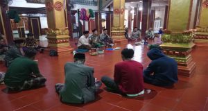 Malam Jum’at yang Penuh Berkah, Dzikir dan Tawasul di Masjid Jami’ Al-Alam Cilincing bersama Musafir