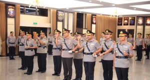 Kapolri Pimpin Serah Terima Jabatan 6 Pejabat Tinggi Polri