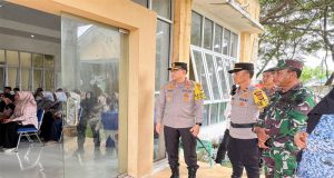 Kapolres Pidie pantau rekapitulasi suara Pilkada di PPK