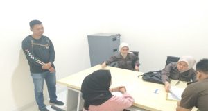 Penipuan Jual Beli Ponsel Iphone, Tersangka diserahkan Kejaksaan Negri Sigi